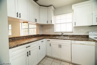 5254 Treetops Dr in Naples, FL - Building Photo - Building Photo