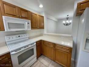 9430 Ivy Brook Run in Ft. Myers, FL - Building Photo - Building Photo