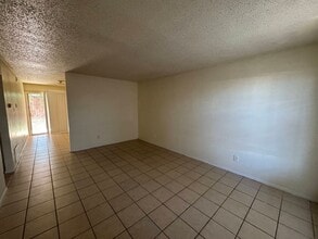 2010 Cedarhill Dr in Killeen, TX - Building Photo - Building Photo