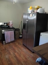 817 E Franklin St in Clinton, MO - Building Photo - Building Photo