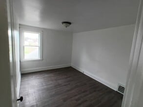 1005 Hamilton Ave in Farrell, PA - Building Photo - Building Photo