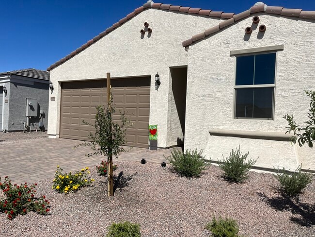 property at 18078 W Amber Ridge Way
