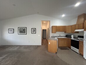 15 Fairway Dr in Blanchard, ID - Building Photo - Building Photo