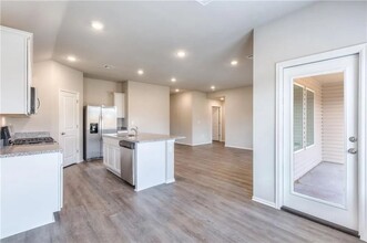 421 Riggs St in Prairie Grove, AR - Building Photo - Building Photo