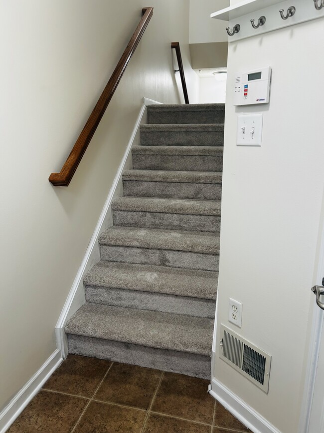 240 Broadstone Dr in Mars, PA - Foto de edificio - Building Photo