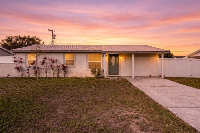 306 Flamingo Dr in Apollo Beach, FL - Building Photo - Building Photo