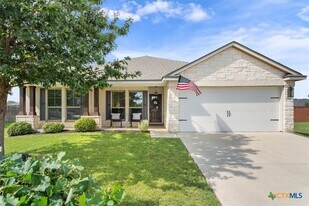 5102 Dauphin Dr in Belton, TX - Building Photo