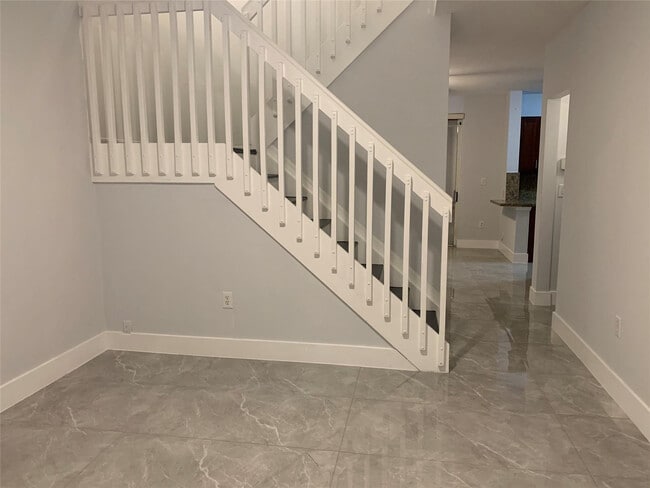 256 Riverwalk Cir in Sunrise, FL - Building Photo - Building Photo