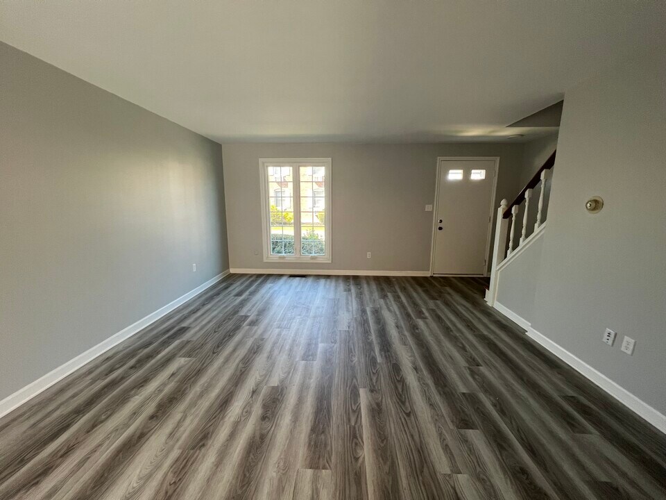 Bowdoin Square Apartments in Amherst, NY - Building Photo