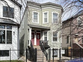 3428 W Lyndale St in Chicago, IL - Building Photo
