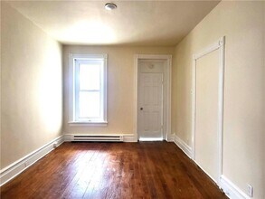 23 N Poplar St in Allentown, PA - Building Photo - Building Photo