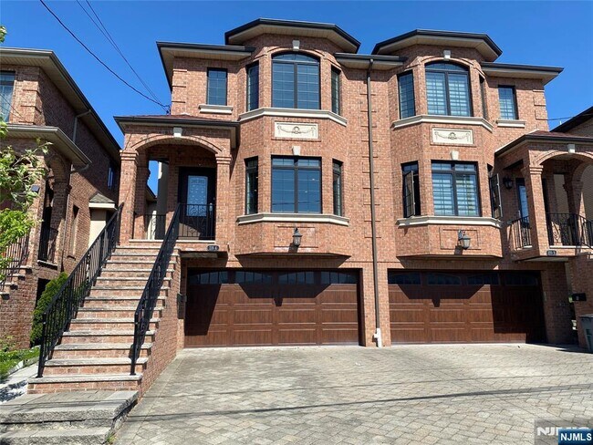 235A Glen Ave in Palisades Park, NJ - Building Photo - Building Photo