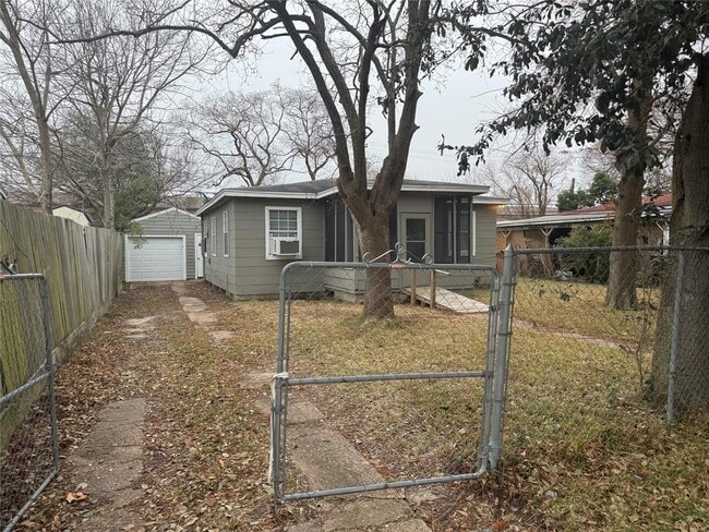 property at 1112 11th St N