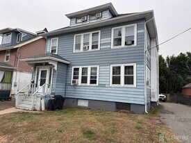312 N 3rd Ave in Highland Park, NJ - Building Photo