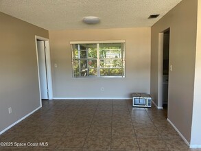 2818 Cameron St, Unit 3201 Currie St in Melbourne, FL - Building Photo - Building Photo