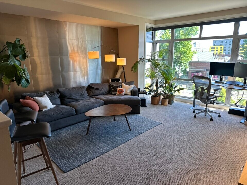 720 Queen Anne Ave N, Unit 209 in Seattle, WA - Foto de edificio