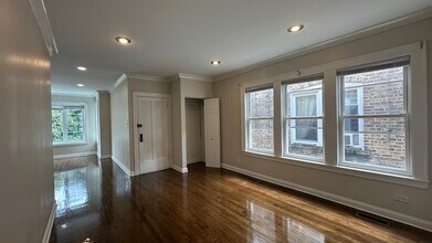 5632 N St Louis Ave in Chicago, IL - Building Photo - Building Photo