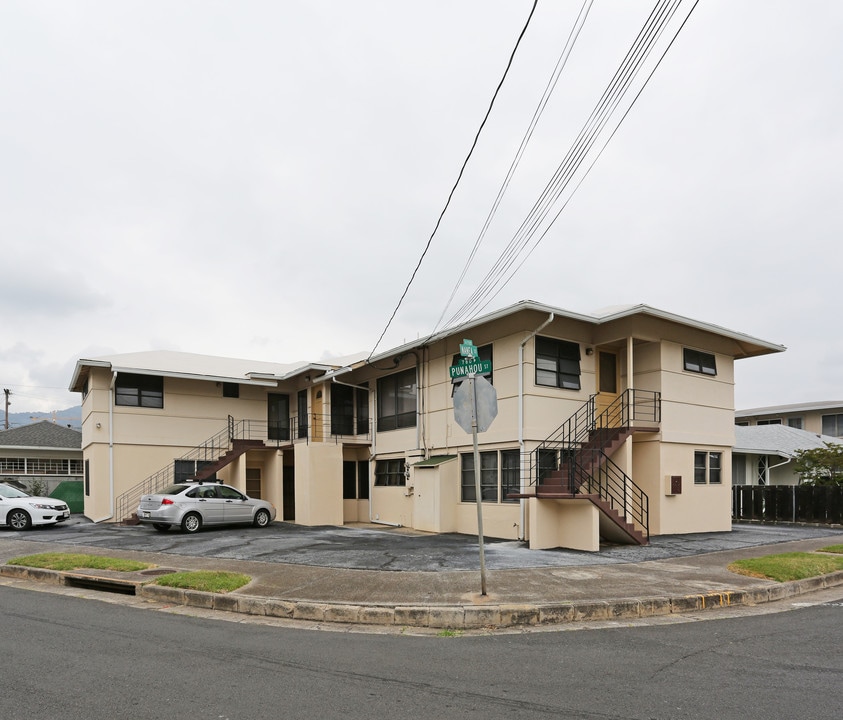 1704 Nanea St in Honolulu, HI - Building Photo