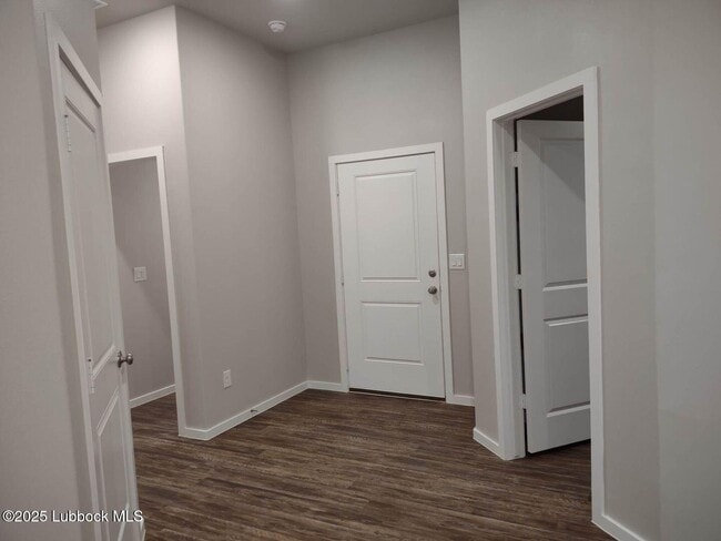 2121 N Jayton Ave in Lubbock, TX - Building Photo - Building Photo