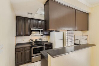 708 Graham Pl in Austin, TX - Building Photo - Building Photo