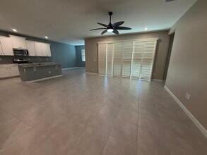 882 Asterfield Ln in DeLand, FL - Building Photo - Building Photo