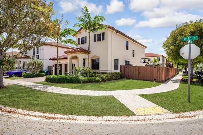 15294 SW 173rd St in Miami, FL - Building Photo - Building Photo