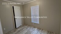 2221 S Prairie Ave photo'