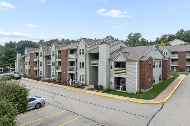 Monroeville Apartments at Belmont Ridge