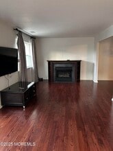 11 Fiddlers Elbow Ct in Howell, NJ - Building Photo - Building Photo