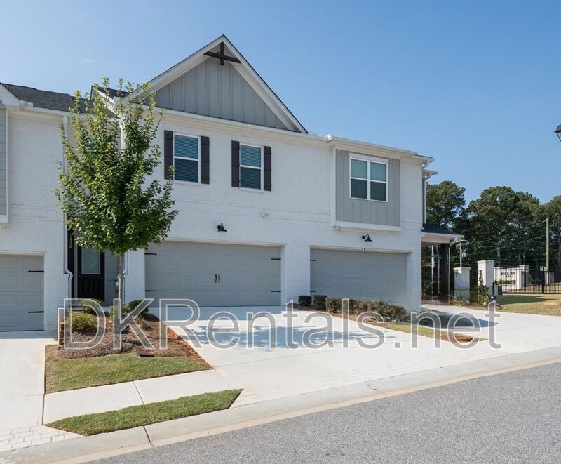1526 Fern Ridge Ln in Norcross, GA - Building Photo