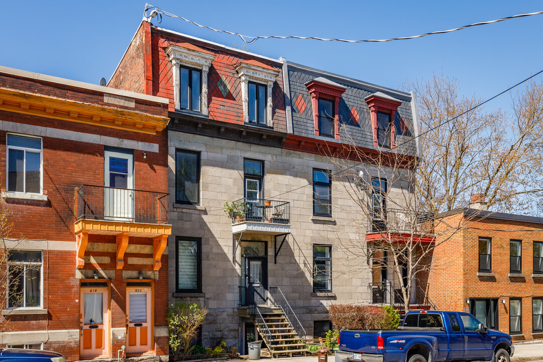 628 De Liverpool St in Montréal, QC - Building Photo