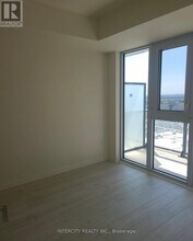 9000 Jane St in Vaughan, ON - Building Photo - Building Photo