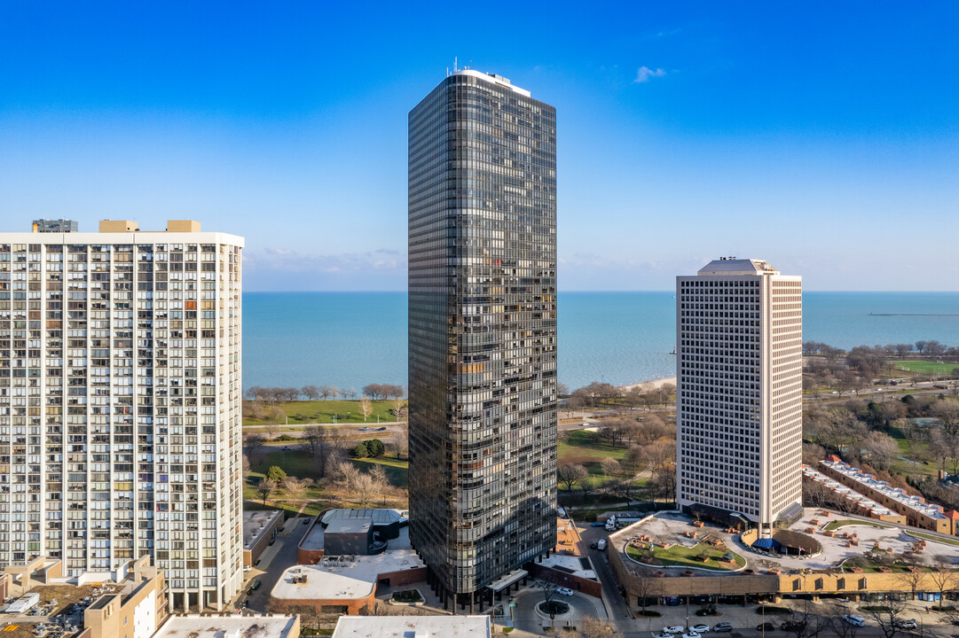 Park Tower Market in Chicago, IL - Foto de edificio