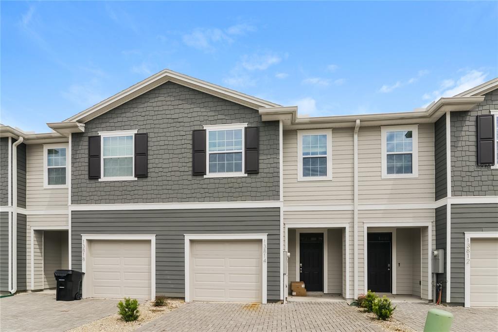 13814 NW 9th Rd in Newberry, FL - Building Photo