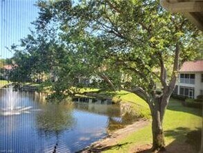 965 Tarpon Cove Dr-Unit -906 in Naples, FL - Building Photo - Building Photo