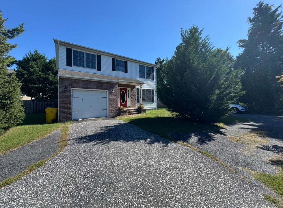 7917 Quarterfield Rd in Severn, MD - Building Photo