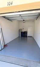 8323 Enclave Way in Sarasota, FL - Building Photo - Building Photo