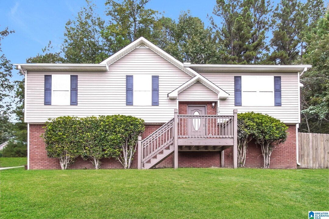 10 Patrick St in Odenville, AL - Building Photo