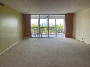 3940 Inverrary Blvd in Lauderhill, FL - Building Photo - Building Photo