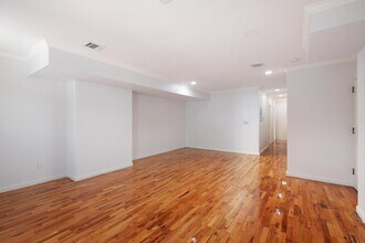 131 Armstrong Ave in Jersey City, NJ - Building Photo - Building Photo