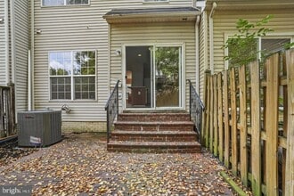 3140 Galaxy Way in Laurel, MD - Building Photo - Building Photo