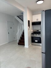 32-10 35th St in Queens, NY - Building Photo - Building Photo