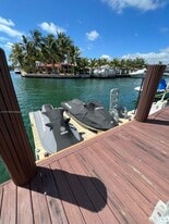 2430 NE 135th St in North Miami, FL - Building Photo