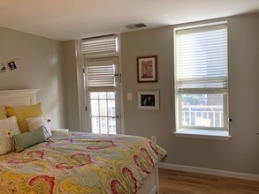 1308 Clifton St NW, Unit 414 in Washington, DC - Foto de edificio - Building Photo