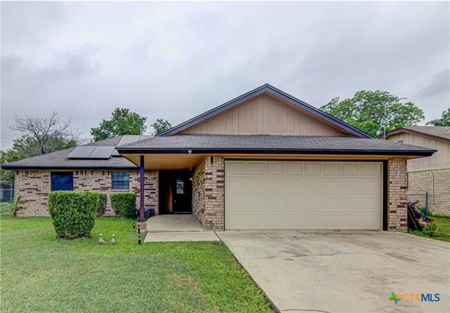 property at 1905 Moonlight Dr