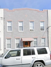 5913 68th Ave in Ridgewood, NY - Building Photo - Building Photo