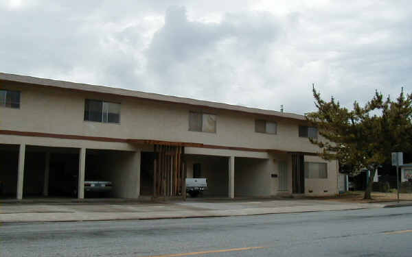 6951 Church St in Gilroy, CA - Foto de edificio - Building Photo