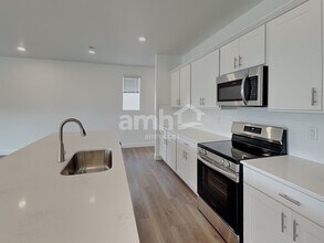 10091 Potomac St in Commerce City, CO - Building Photo - Building Photo