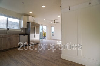 4632 N Iota Ln in Garden City, ID - Building Photo - Building Photo