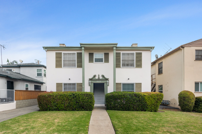 2632 S Sepulveda Blvd in Los Angeles, CA - Foto de edificio - Building Photo